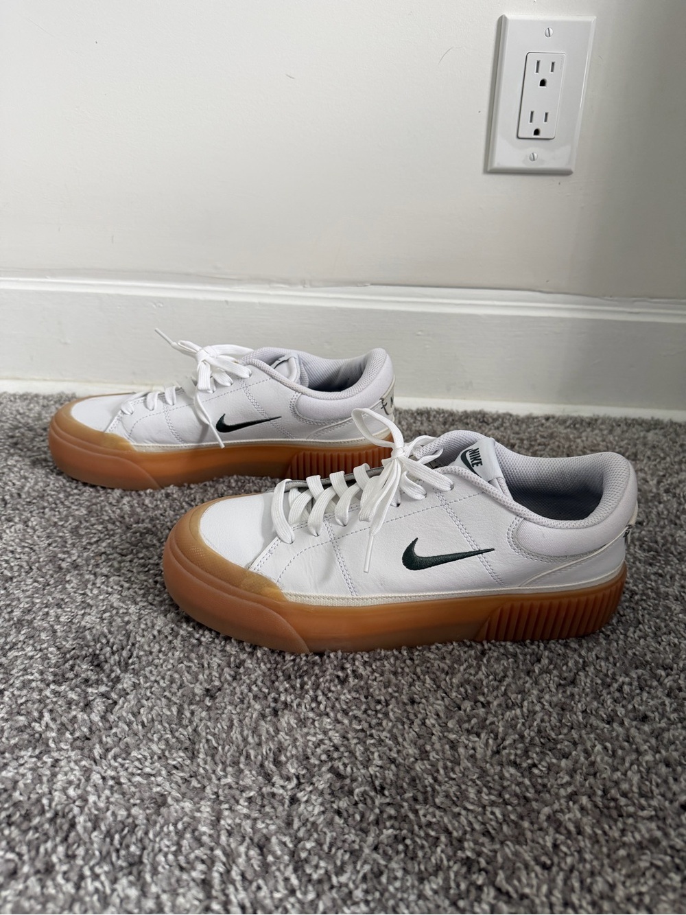 Nike Women’s White Leather Sneakers with Gum Toe and Green Swoosh